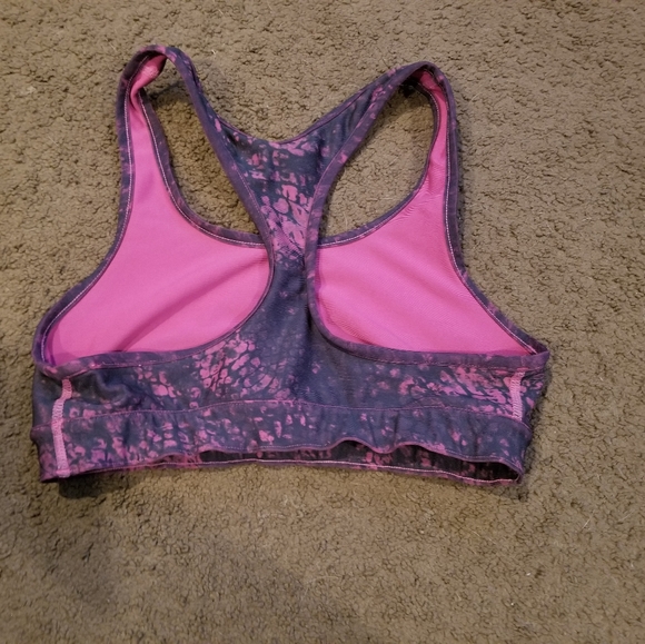 Under armour sports bra - Picture 2 of 2